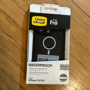OtterBox Series Fre iPhone 14 Pro Waterproof case